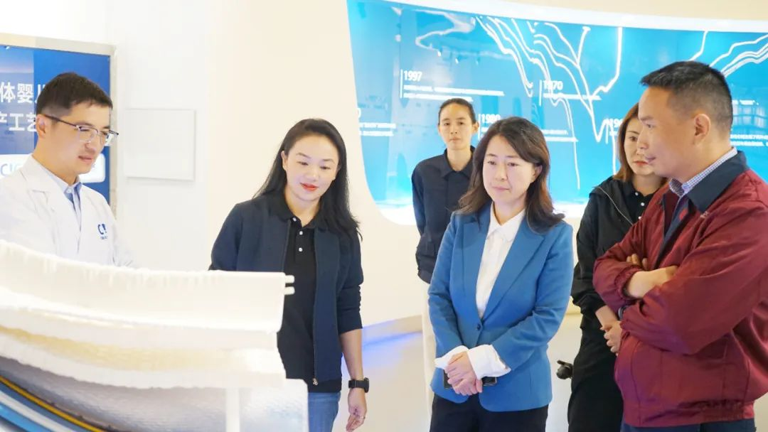 日韩十八禁在线1区2区3区不卡