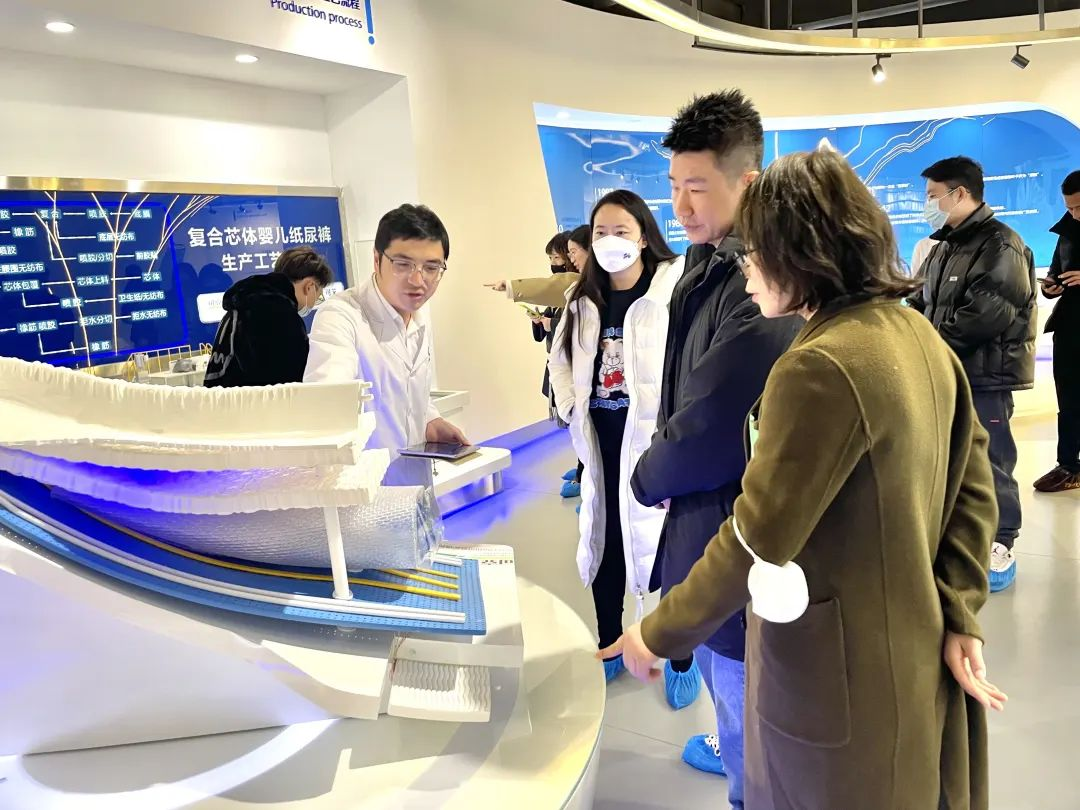 日韩十八禁在线1区2区3区不卡