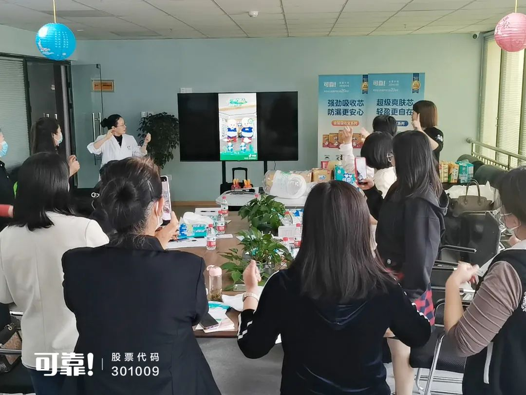 日韩十八禁在线1区2区3区不卡