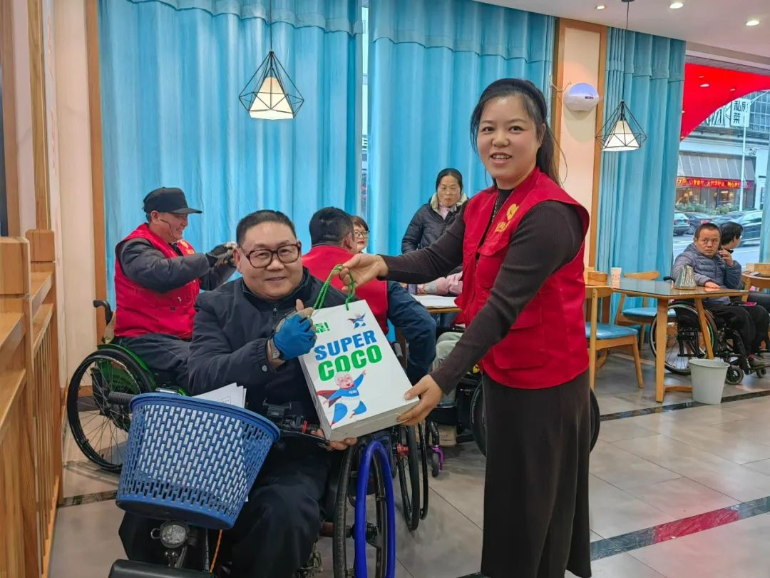 日韩十八禁在线1区2区3区不卡