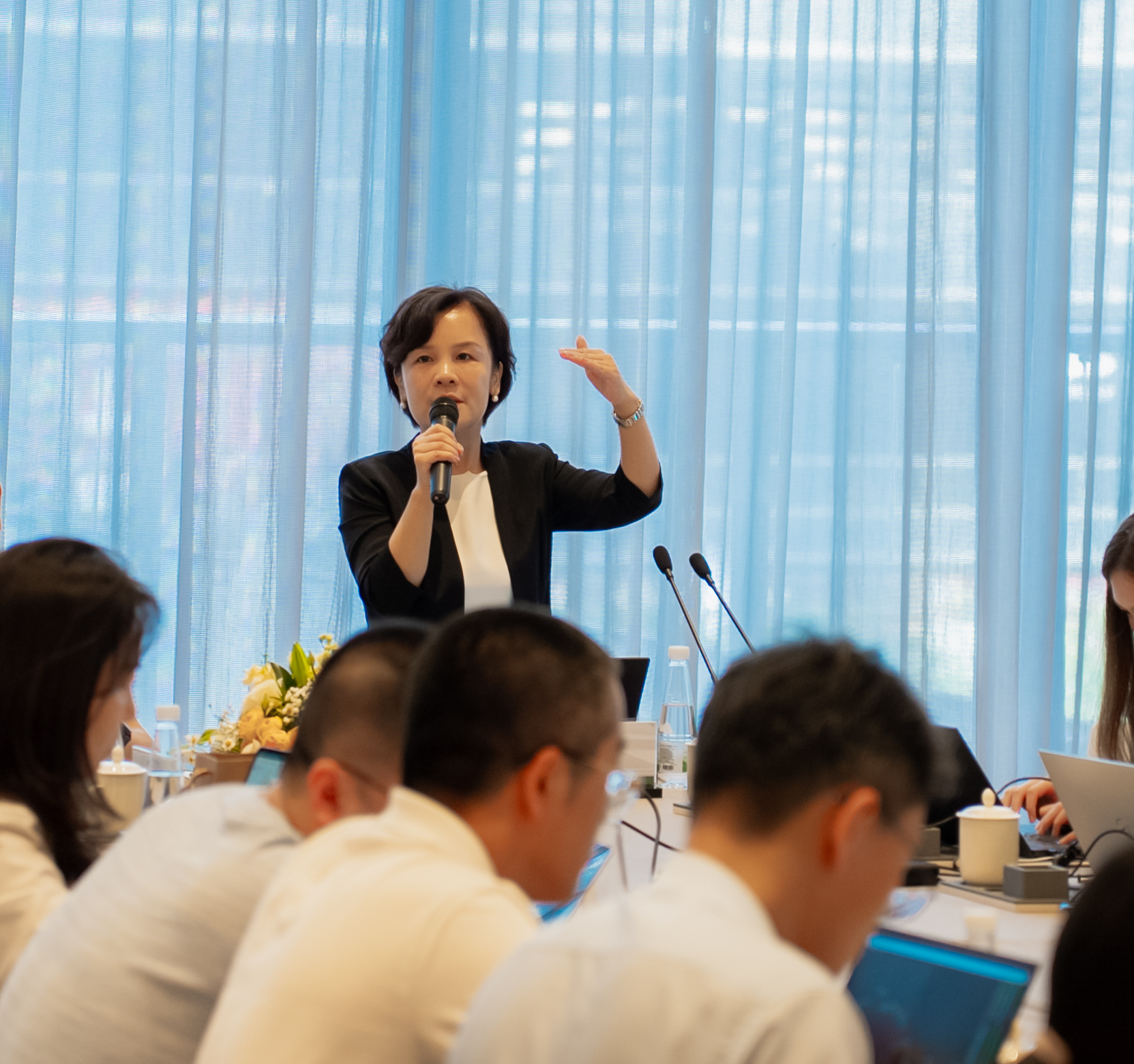 日韩十八禁在线1区2区3区不卡